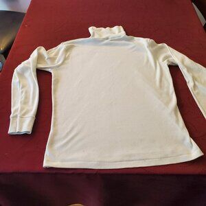 Turltle neck sweater